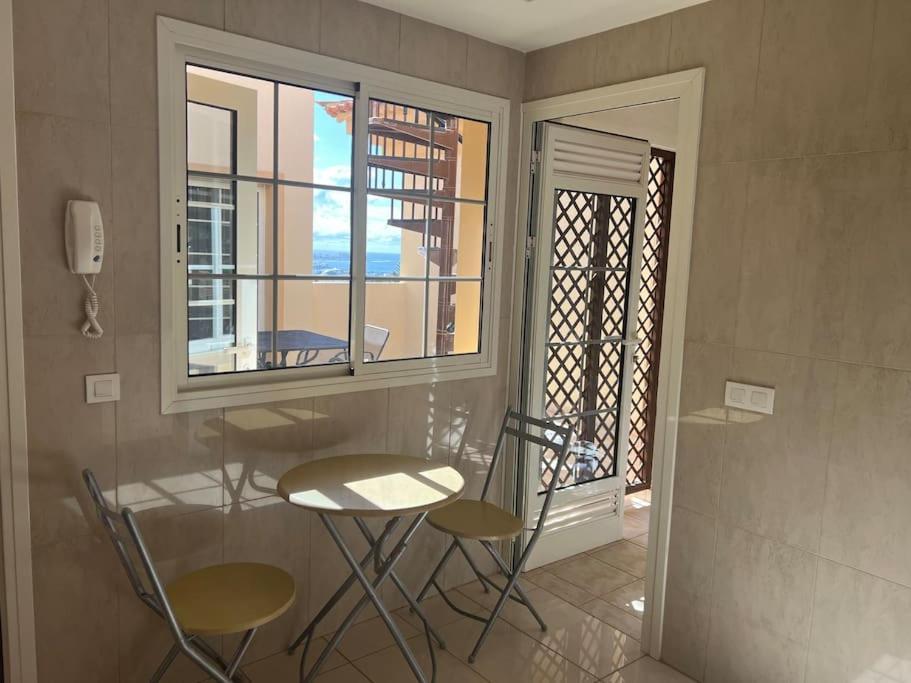 33 Pleasures Del Duque Apartment Costa Adeje  Buitenkant foto